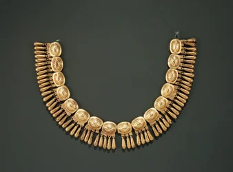 Collier (or)